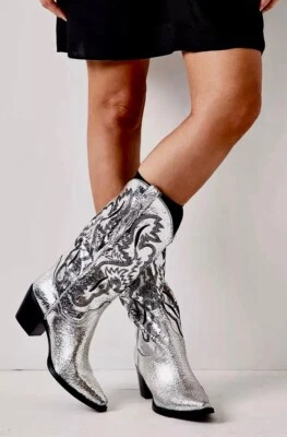 Free People Jeffrey Campbell Dagget Western Boot Silver Crackle Leather 6 NEW - Image 1 of 4