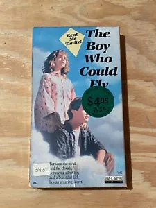 The Boy Who Could Fly VHS 1986 Family Fantasy Film Jay Underwood Fred Savage - Imagen 1 de 5