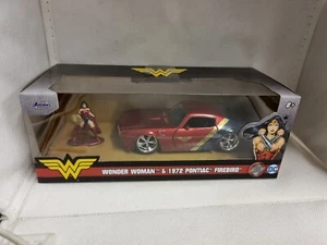Jada 1/32 Scale DC Wonder Woman Figure & 1972 Pontiac Firebird Diecast Car New - Picture 1 of 4