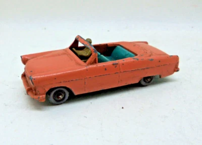 Matchbox Lesney 39a Ford Zodiac Convertible, Peach Body, Green Base, GP Wheels - Image 1 of 4