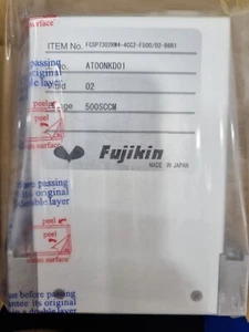Fujikin Mass Flow Controller / FCSP7302RW4-4CC2-F500/02-B6R1 - Picture 1 of 2