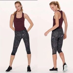 Lululemon Damen schwarz Multi Blumen Zug Zeiten Cropped Leggings Gr. 12 - Bild 1 von 9
