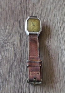 VINTAGE OLYMPIC 15 JEWELS WRISTWATCH PARTS OR REPAIR - Picture 1 of 3