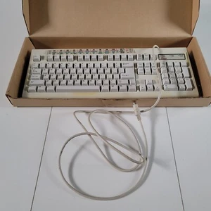 Teclado con cable PC Concepts modelo SK-1100CW - Imagen 1 de 10