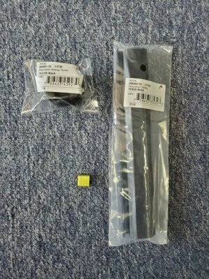 Head TK82S Pallet + Butt Cap + Securing Staples Kit Tennis Racquet Handle 288400 - Image 1 of 4