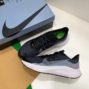 Nike Winflo 7 Shield CU3870 403 Obsidian Mist/Nero-Multicolore Nuove Uomo Taglia 10 - Foto 1 di 12