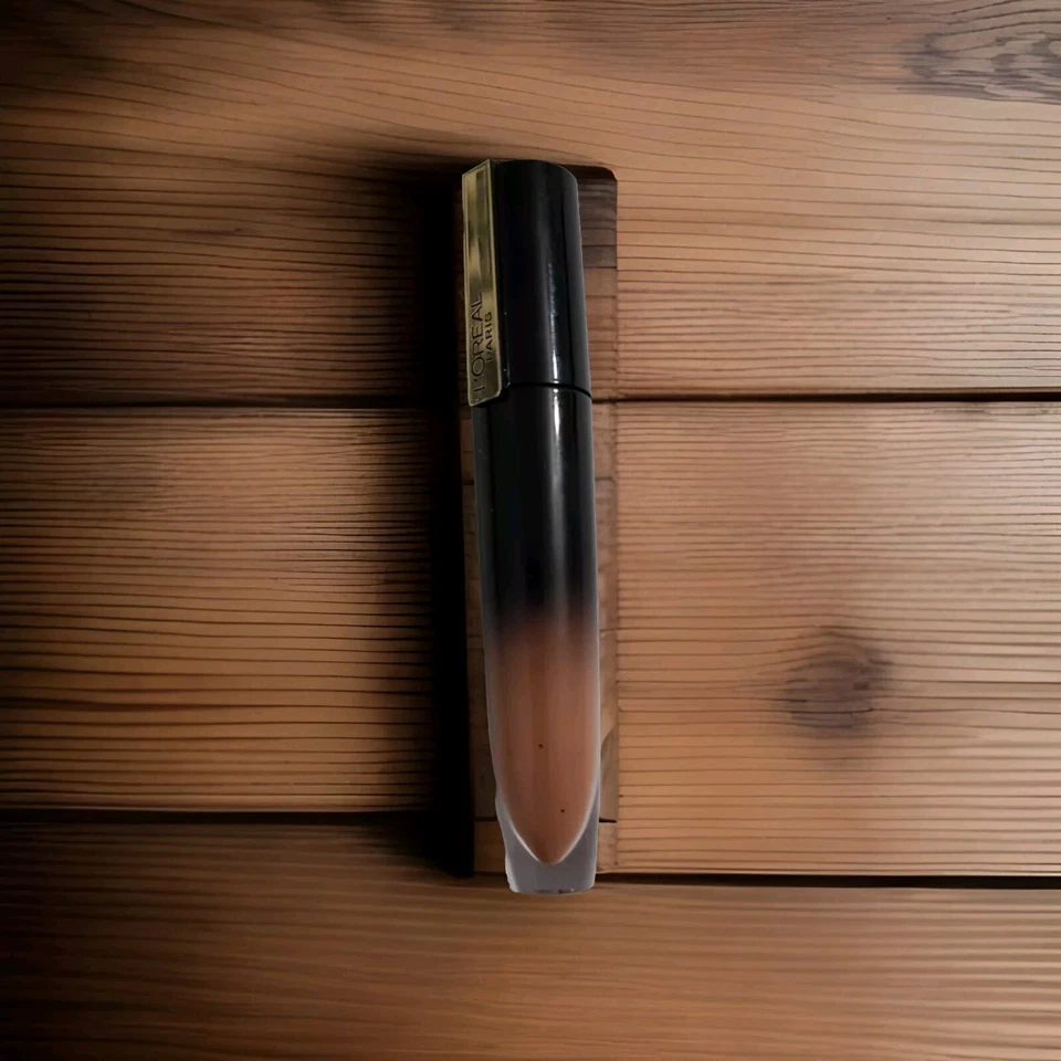 L'Oreal Paris Brilliant Signature Shiny Lip Stain Lipstick, 301 - Be Determined - Image 1 of 1