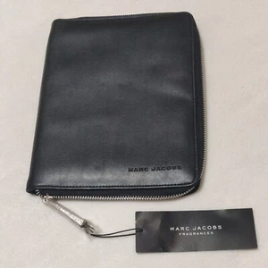 Cartera sin asas Marc Jacobs con cremallera de cuero negro 8,5" x 6" nueva con etiquetas - Imagen 1 de 5