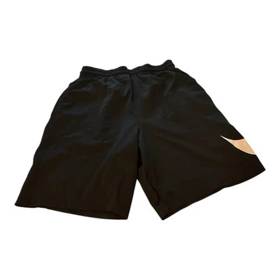 Pantalones cortos negros Nike Dri-fit para hombre talla grande con entrepierna de 5”, bolsillos Foto 1 de 4