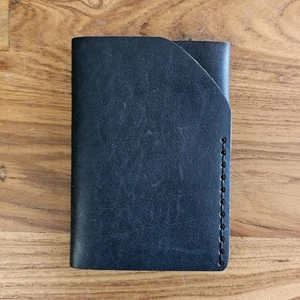 Ezra Arthur No. Geldbörse mit 2 Kartenfächern, schwarzes Leder - Bild 1 von 4