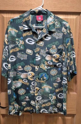 Vintage Green Bay Packers Men's  Hawaiian Style Button Up Shirt  - Image 1 of 4