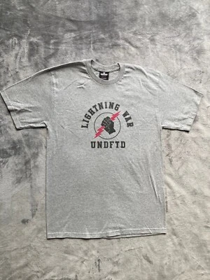 Camiseta Undefeated Undftd Vintage Nueva Sin Etiquetas Gris Talla Mediana Foto 1 de 4