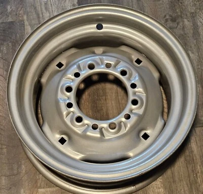 Rueda de tractor Titan Agro 15x6 LBH .156 1075.5 **TOTALMENTE NUEVA** Foto 1 de 4
