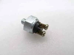 Brake Lamp Switch-1/8 NPT FITS Jeep Fiat Tata Matador Zetor / Universal #15B25 - Foto 1 di 3