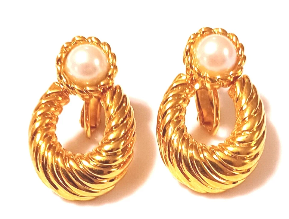Vintage Napier Earrings Door Knocker Style Clip Screw Back Faux Pearl Gold Tone  - Изображение 1 из 3