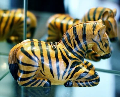 TIMMY WOODS ¡RARO! BOLSO CLUTCH MINAUDIERE TALLADO A MANO CEBRA NATURAL NEGRO Foto 1 de 4