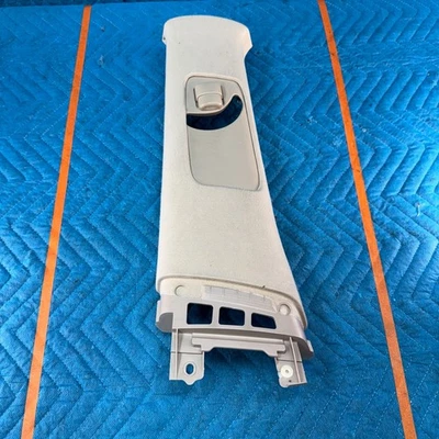 07-10 TOYOTA AVALON LEFT SIDE CENTER UPPER B PILLAR TRIM COVER PANEL OEM ivory - Image 1 of 4