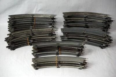 43 pcs of O Gauge Curved Train Track - Image 1 of 4