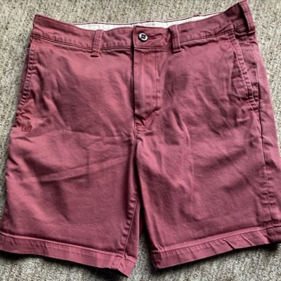 Pantalones Cortos American Eagle AE Para Hombres Calce Ajustado Flex Ropa de Trabajo 30 8" Rojo Brezo Elastizados Foto 1 de 4