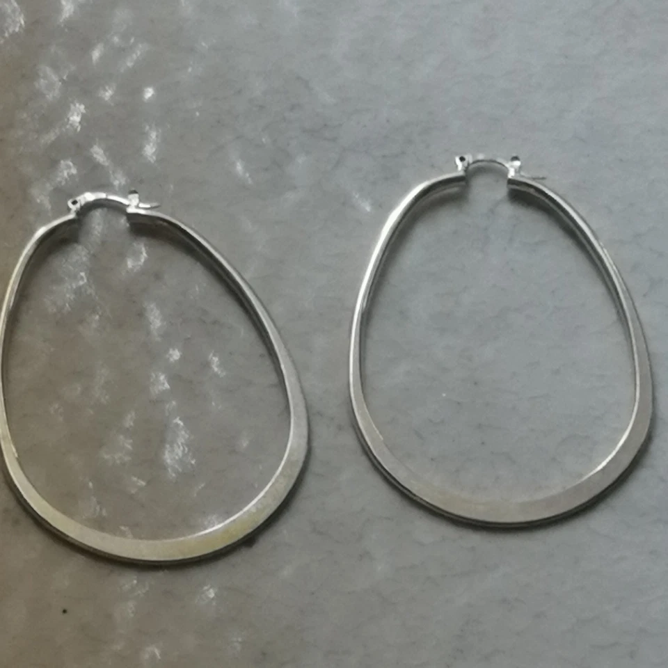 Orecchini da donna in argento 925  pendenti a forma di ellisse degli anni 70-80 - Immagine 1 di 4