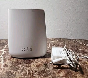 NETGEAR Orbi RBR20 Home Router WiFi Tri-band AC2200 With Cord - Picture 1 of 6