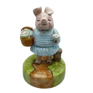 Schmid Beatrix Potter SEE VIDEO Tale Of Little Pig Robinson Music Figurine - Picture 1 of 7