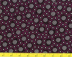 Rote Wabenblumen auf schwarzem halben Yard CFLBLA03910 - Bild 1 von 1