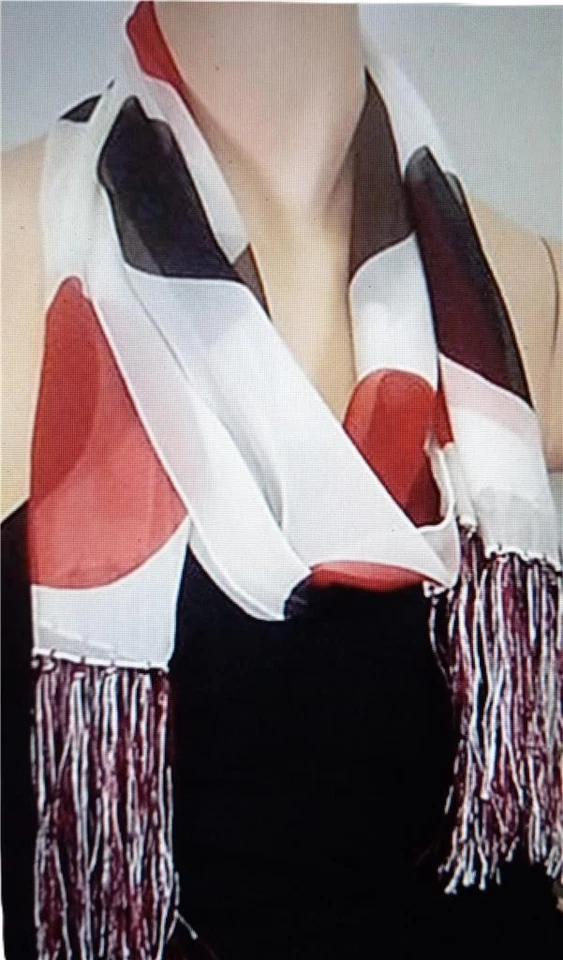 Bufanda 100 % seda estampado de lunares con flecos 60x13 NUEVA Foto 1 de 1