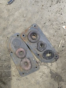 Land Rover Series 3 Bulkhead Wiring Loom Grommet Plates plastic x2 - Picture 1 of 2