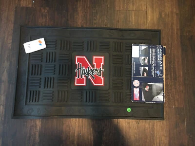 "Alfombrillas de ventilador grandes utilitarias de goma mate Nebraska Cornhusker 30x19""" Foto 1 de 4