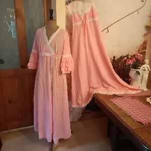 Handmade Vintage  Small Size 8 Nightie & Negligee Set .Bell Sleeves  Pink /Lace - Picture 1 of 13