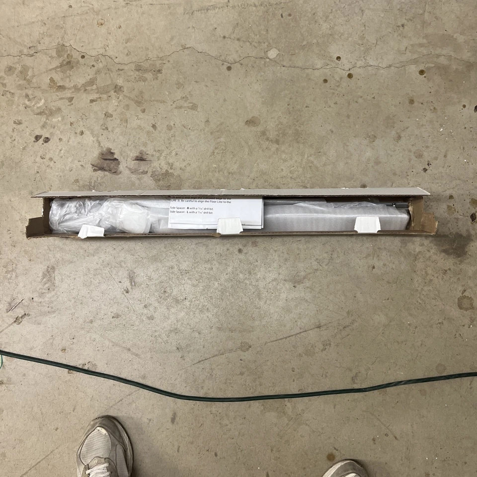 Caja abierta Viking PMF307TKSS Kit de ajuste de microondas profesional serie 5 de 30" Foto 1 de 4