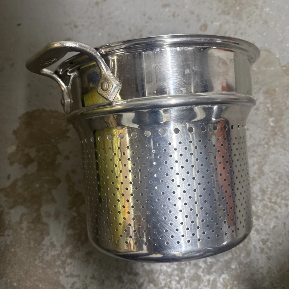 All Clad Pasta Strainer Insert Colander Stainless Steel 8”H X 9.5”W or diameter - Image 1 of 4