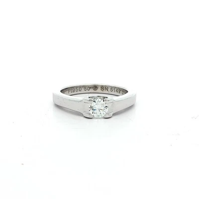 Anillo de compromiso solitario de diamantes de 0,30 quilates C De Cartier platino F VVS2 con caja Foto 1 de 4