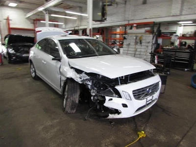 CAJA FUSIBLES VOLVO C70 S60 S80 V70 XC60 XC70 11 12 13 14 883458 Foto 1 de 4