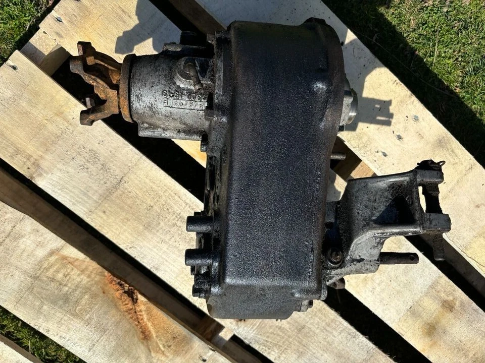 Jeep CJ 80-86 Dana 300 Long Transfer Case 4x4 4WD CJ5 CJ7 CJ8 - Image 1 of 1