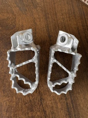 KTM 65 Sx  05 2005 Footpegs 03-08 Foto 1 de 4