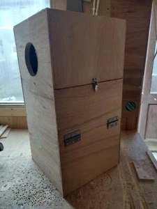 Large parrot rosella/African grey side peep door style Nest Box 24"x12"x12" - Picture 1 of 5