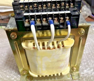 Trasformatore DK KGA-M5318-012 SEC-1KVa usato con 6 mesi di garanzia - Foto 1 di 3