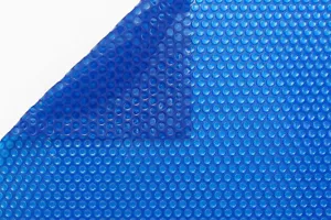 Cubierta térmica de 600 micras económica con refuerzo en todo el contorno. - Imagen 1 de 3