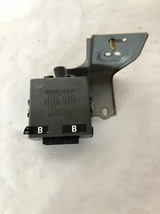 2004 LEXUS RX330 MULTIPLEX NETWORK CONTROLLER OEM USED - Picture 1 of 4