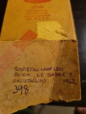 LENTE LÁMPARA TRASERA NORS GLO-BRITE 398 PARA 62 Buick LeSabre/Invicta LH GM 5952955  Foto 1 de 4