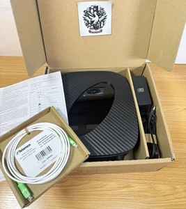 Bouygues Bbox Ultym Wifi 7 box fibre Internet 8Gbit/s 6GHz Ethernet 10 Gbps Neuf - Imagen 1 de 3