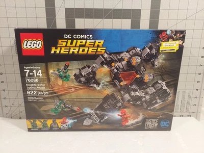 LEGO Knightcrawler Tunnel Attack 76086 DC Comics Super Heroes 🏭 Sealed - Image 1 of 4