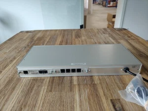 BayTech QP-41911 DS3A-IPS-UK Remote Console Access Server - Picture 1 of 5