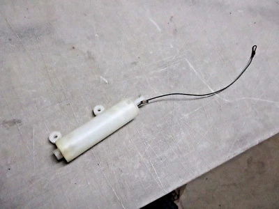 Amortiguador guantera Lincoln Mark VIII 93 94 95 96 Foto 1 de 3