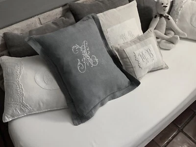 Linge Ancien Taie coussin en lin Gris Brodé Monogramme A Volant Point Jour - Photo 1/4