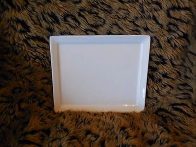 Фарфоровые прямоугольные маленькие тарелки MAXWELL & WILLIAMS White Basics - Изображение 1 из 3