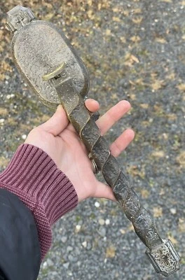 古董铸铁“锻黄铜”饰面西班牙哥特式门把手建筑 — 第 1/4 张图片