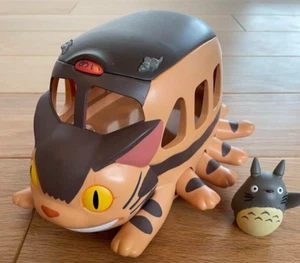 Studio Ghibli My Neighbor Totoro Go! Cat Bus Accessory Case Figure Japan New - Picture 1 of 7
